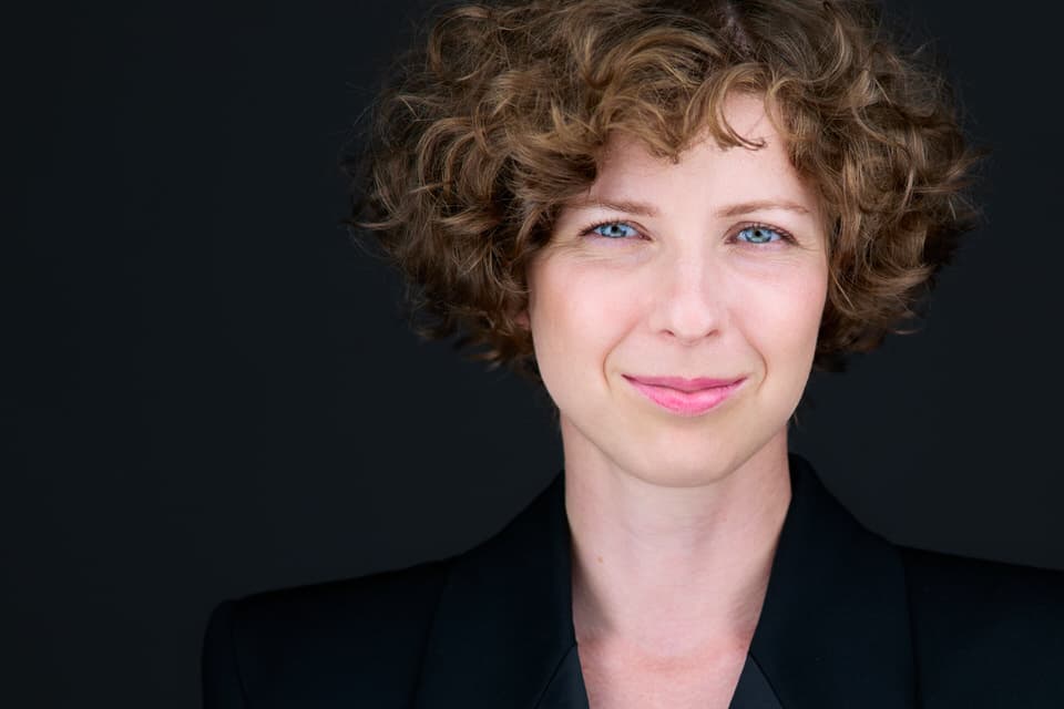 Personal brand headshot in Barcelona by Slava Timoshenko – 2