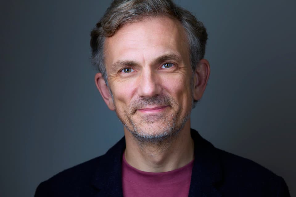 Personal brand headshot in Barcelona by Slava Timoshenko – 11