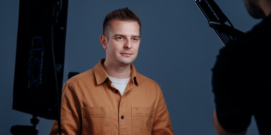 The Process of Headshot Photo Session