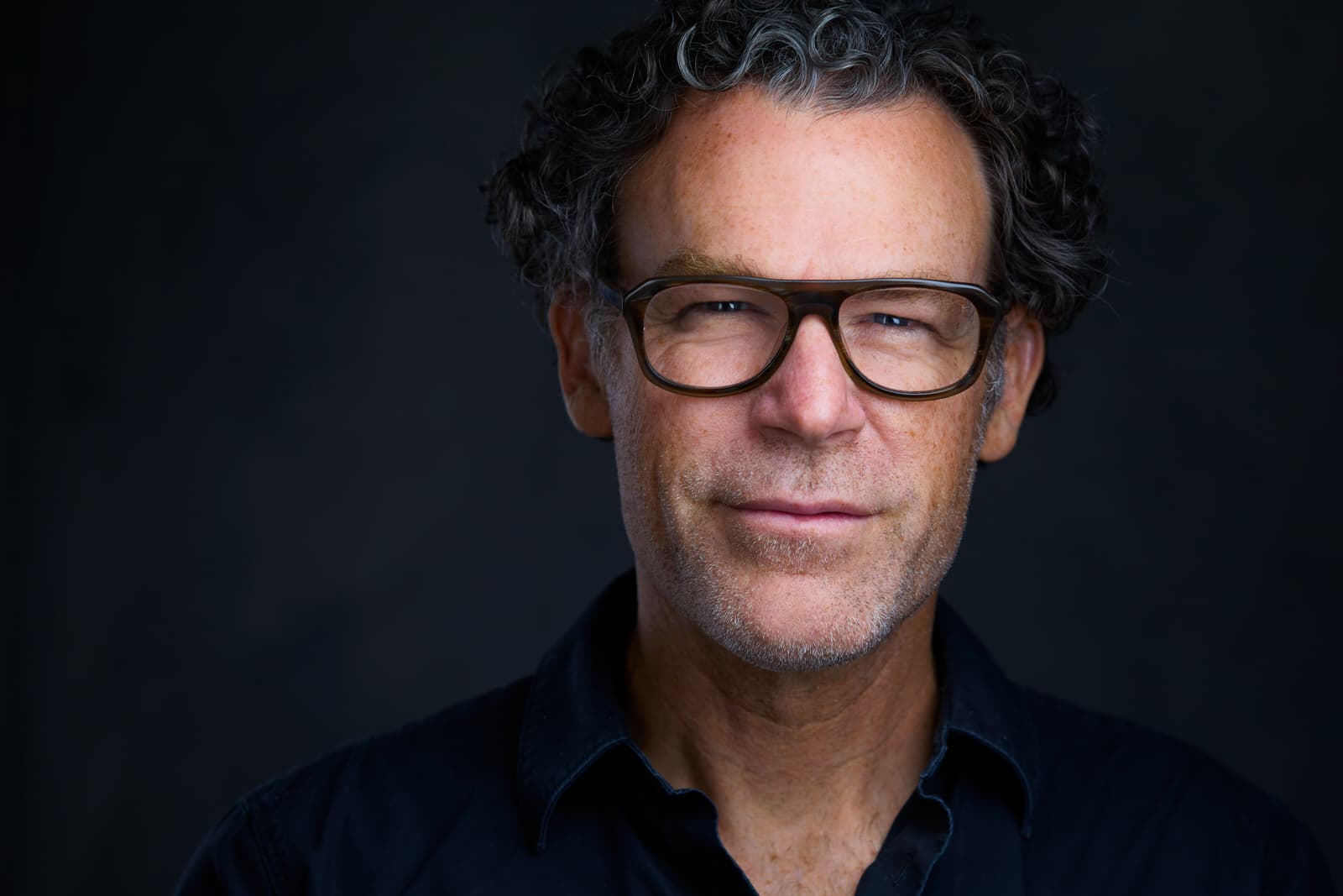 Professional LinkedIn photo example 6